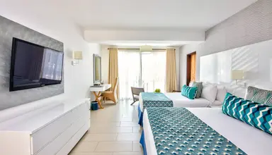 Leopard Beach Resort
