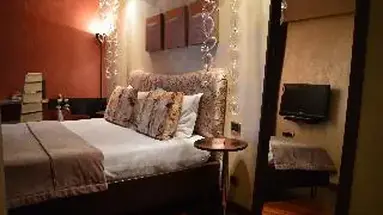 Les Fleurs Boutique Hotel