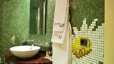 Les Fleurs Boutique Hotel