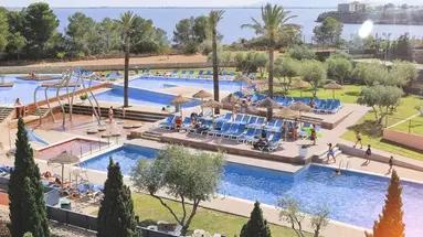 Les Oliveres Beach Resort & Spa