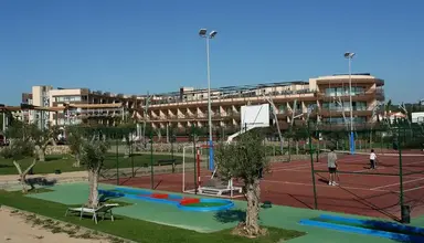 Les Oliveres Beach Resort & Spa