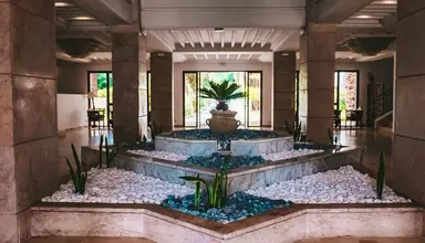 Les Orangers Beach Resort