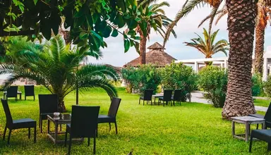 Les Orangers Beach Resort
