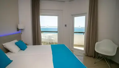 Les Palmiers (Larnaka)