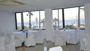 Les Palmiers (Larnaka)