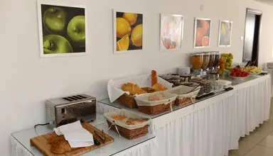 Les Palmiers (Larnaka)