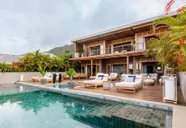 Lescale Resort Marina & Spa