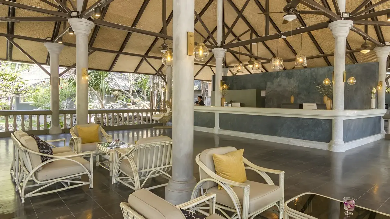 Let's Hyde Resort & Villas