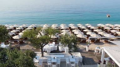 Lichnos Beach Hotel & Suites