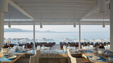 Lichnos Beach Hotel & Suites
