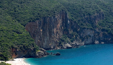Lichnos Beach Hotel & Suites