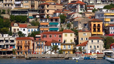 Lichnos Beach Hotel & Suites