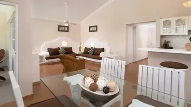 Lifestyle Crown Residence Suites