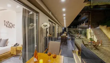 Lilium Luxury Suites