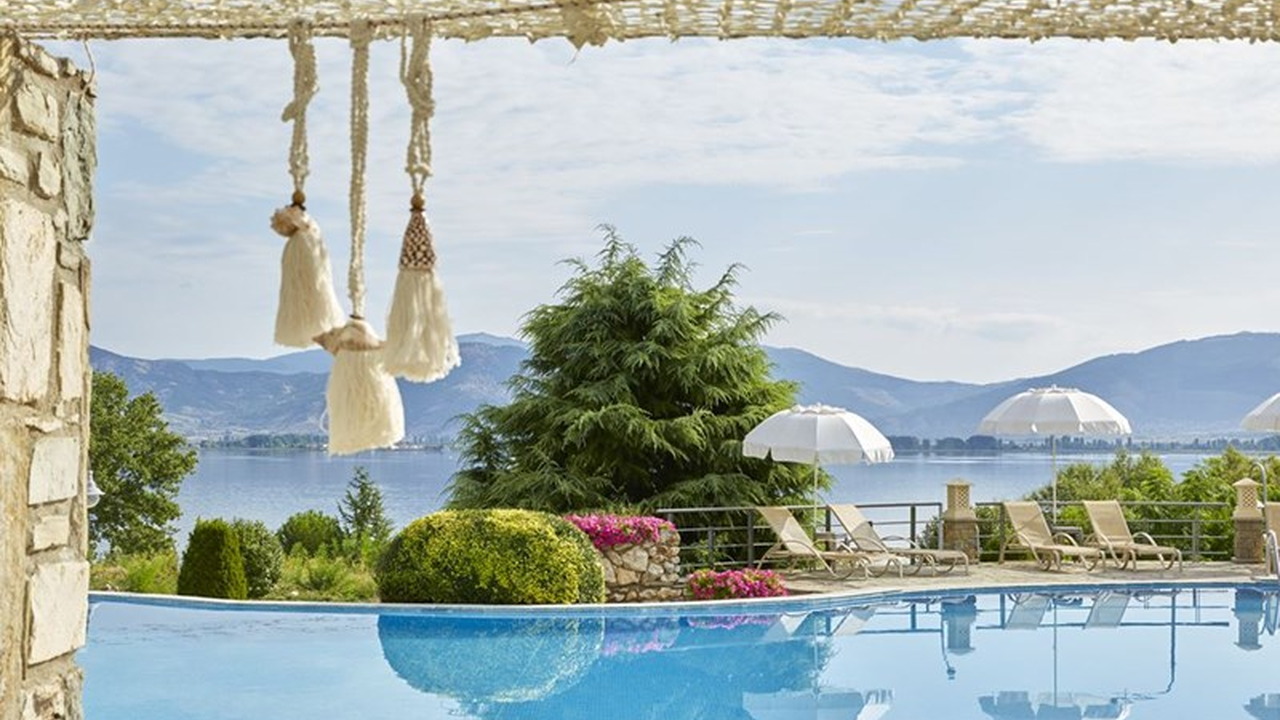 Limneon Resort