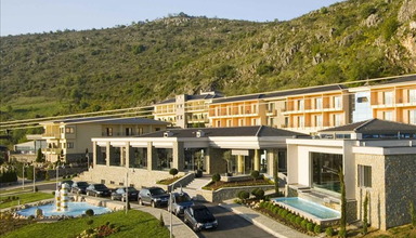 Limneon Resort