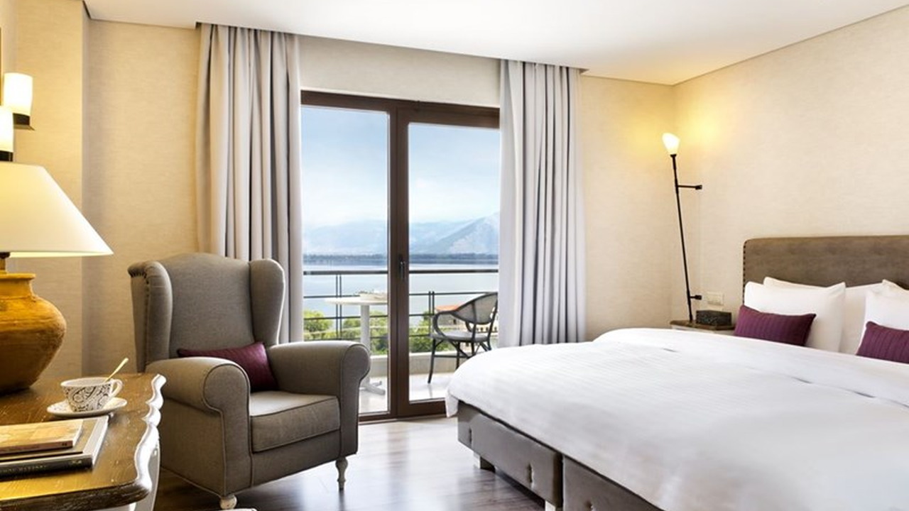 Limneon Resort