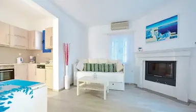 Limnionas Bay Village