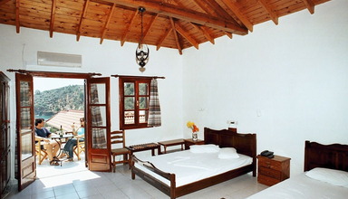 Limnionas Bay Village