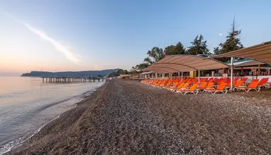 Lims Bona Dea Beach