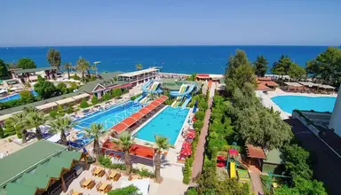 Lims Bona Dea Beach