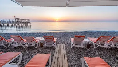Lims Bona Dea Beach