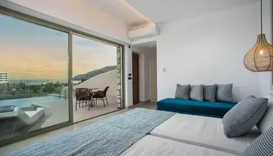 Lindos Bay 