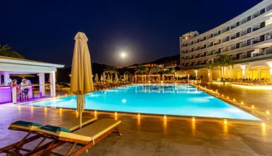 Lindos Bay 