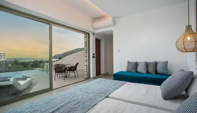 Lindos Bay 