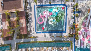 Liu Resorts