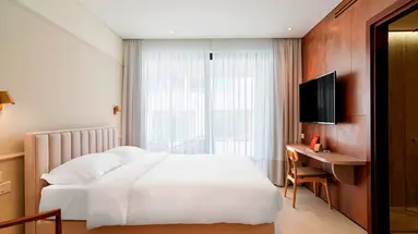 LIV Mackenzie Beach Suites