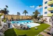 LIVVO Anamar Suites
