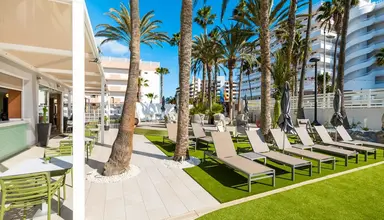 LIVVO Anamar Suites