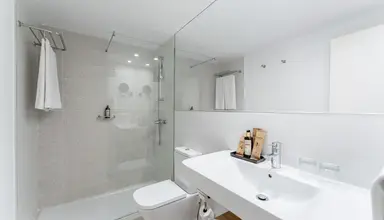 LIVVO Anamar Suites