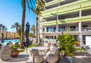 LIVVO Anamar Suites