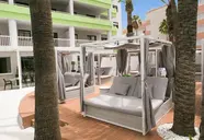 LIVVO Anamar Suites