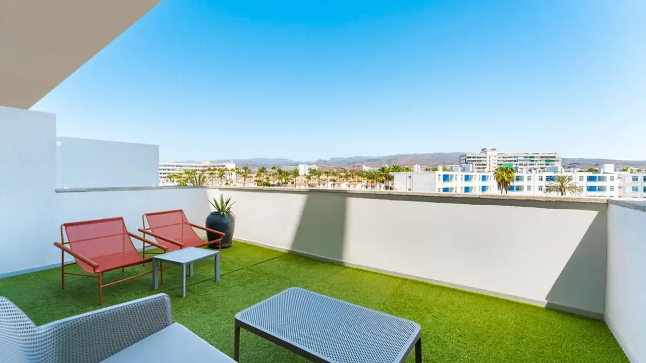 LIVVO Anamar Suites