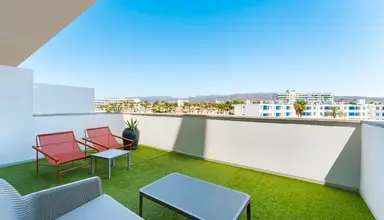 LIVVO Anamar Suites