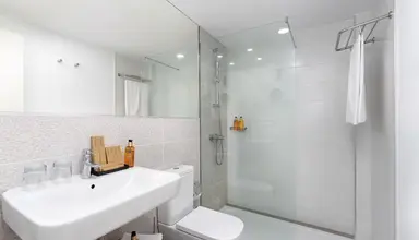 LIVVO Anamar Suites
