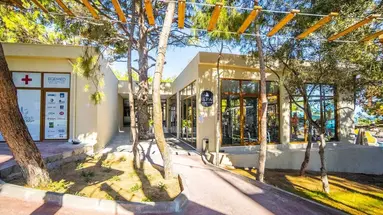 Long Beach Club Nature