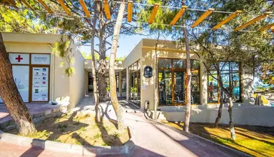 Long Beach Club Nature