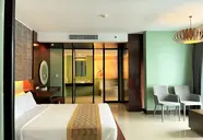 Long Beach Garden & Spa