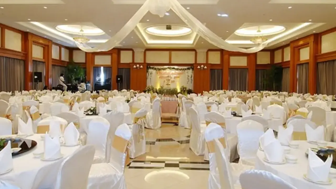 Long Beach Garden & Spa