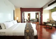 Long Beach Garden & Spa