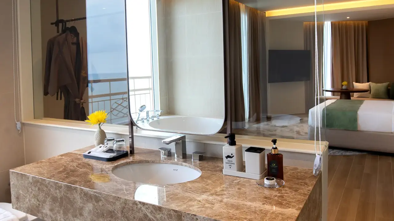 Long Beach Garden & Spa