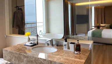 Long Beach Garden & Spa