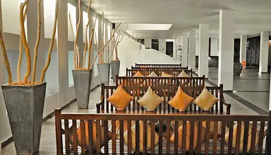 Long Beach Resort (Koggala)