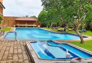 Long Beach Resort (Koggala)