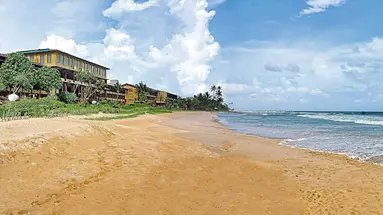 Long Beach Resort (Koggala)