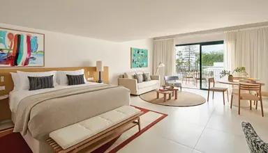 Los Monteros